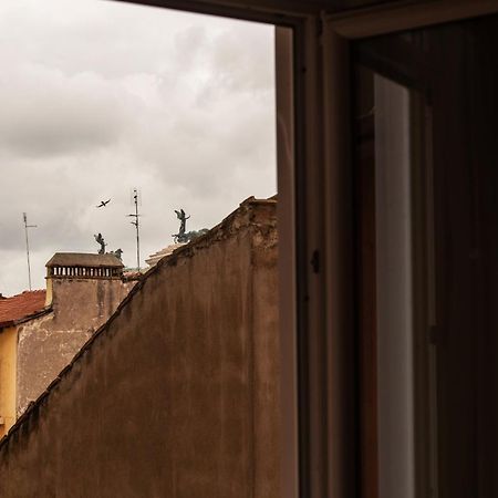 רומא Colosseum View Accomodation מראה חיצוני תמונה